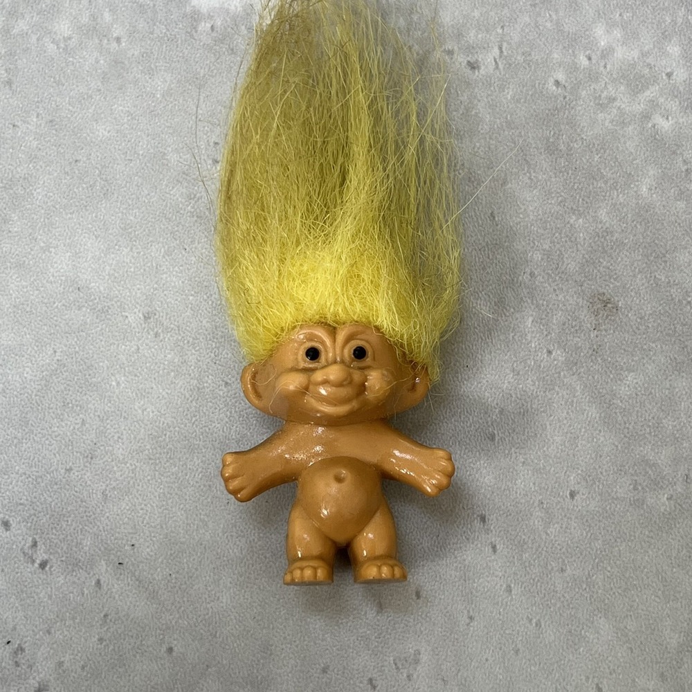 Vintage Russ Berrie Yellow Hair Magnetic Troll Doll Mini Figure 90s Retro Toy